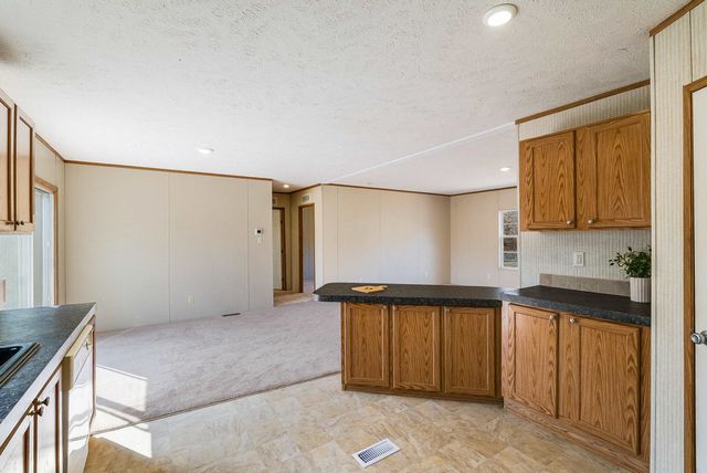 12090 S CONSTITUTION RTE, Scottsville, VA 24590