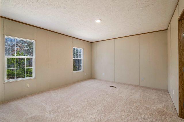 12090 S CONSTITUTION RTE, Scottsville, VA 24590