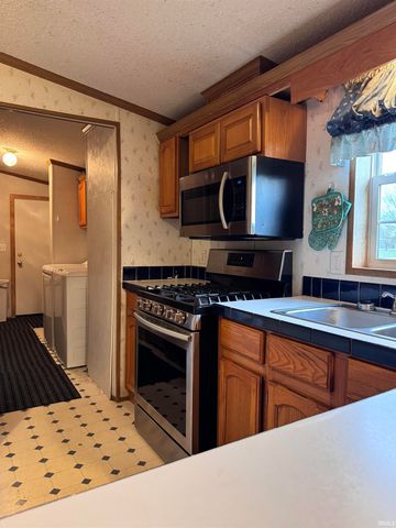 5624 E Neininger Drive, Monticello, IN 47960