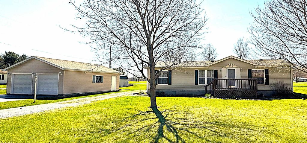 5624 E Neininger Drive, Monticello, IN 47960