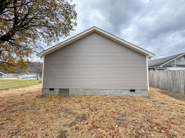 1913 S Kentucky Avenue, Corbin, KY 40701