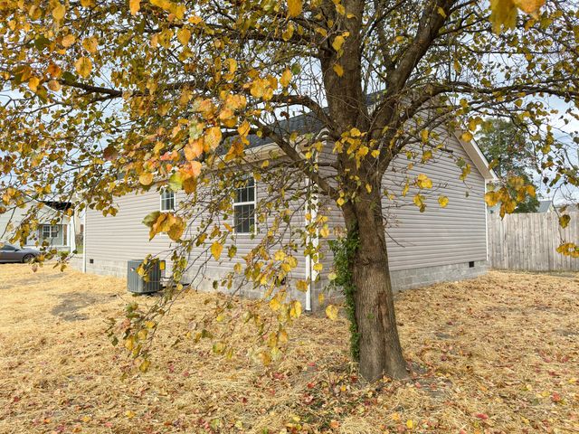 1913 S Kentucky Avenue, Corbin, KY 40701