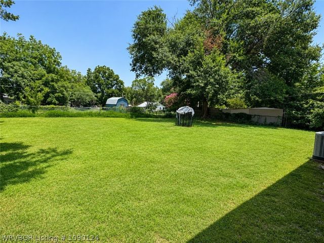 203 NE C Street, Stigler, OK 74462