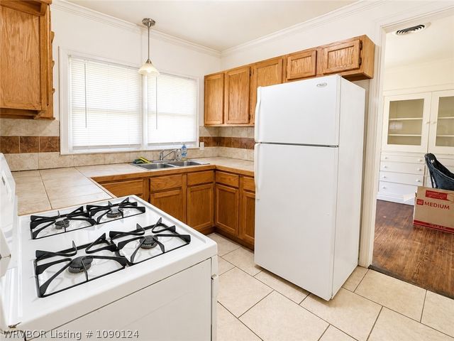 203 NE C Street, Stigler, OK 74462