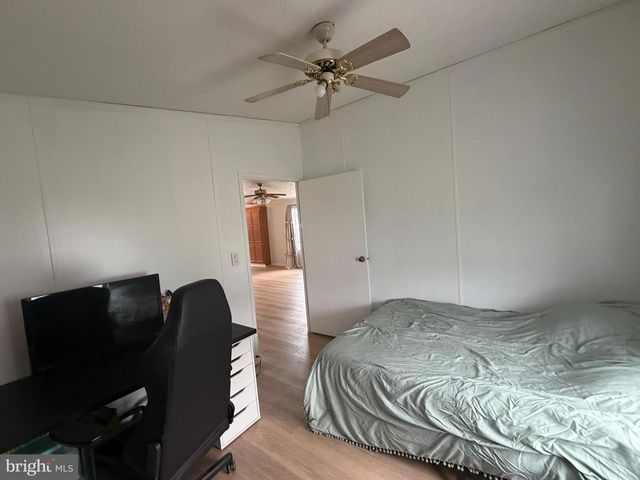 22 VINTAGE LN, Honey Brook, PA 19344