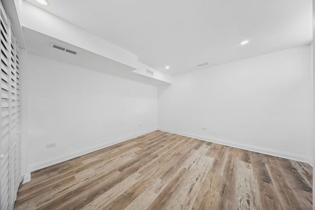 6226 N La Crosse Avenue, Chicago, IL 60646