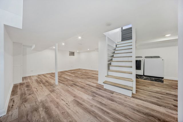 6226 N La Crosse Avenue, Chicago, IL 60646