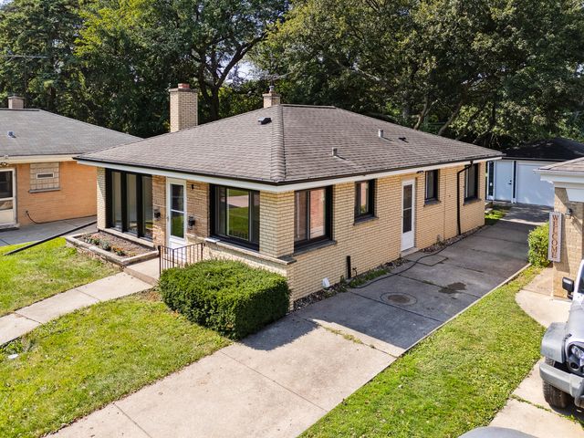 6226 N La Crosse Avenue, Chicago, IL 60646