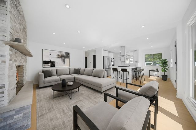 6226 N La Crosse Avenue, Chicago, IL 60646