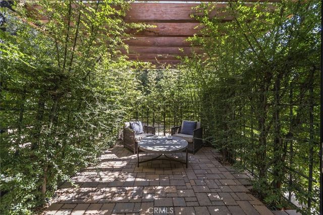 18177 Knoll Hill, Granada Hills, CA 91344