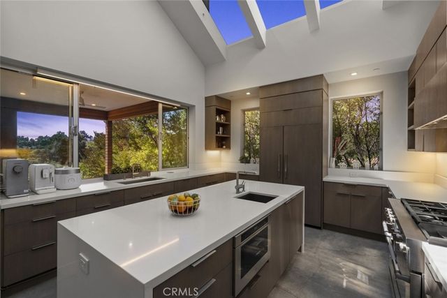 18177 Knoll Hill, Granada Hills, CA 91344