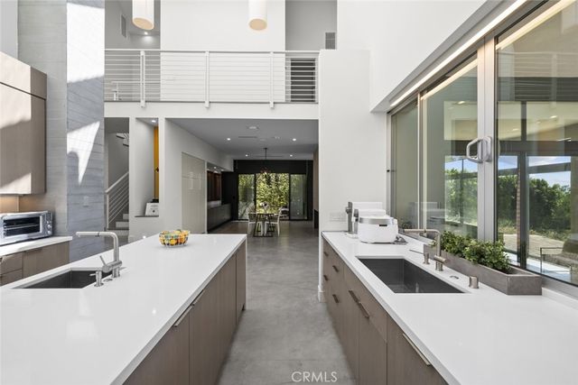 18177 Knoll Hill, Granada Hills, CA 91344