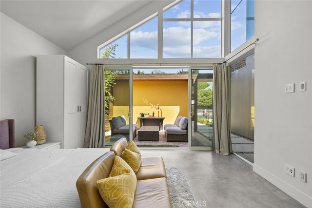 18177 Knoll Hill, Granada Hills, CA 91344