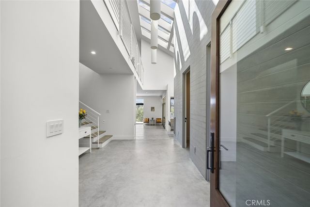 18177 Knoll Hill, Granada Hills, CA 91344