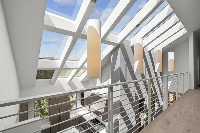 18177 Knoll Hill, Granada Hills, CA 91344