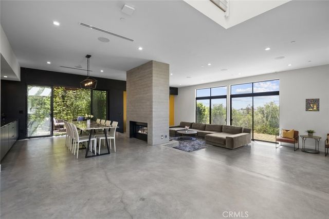 18177 Knoll Hill, Granada Hills, CA 91344