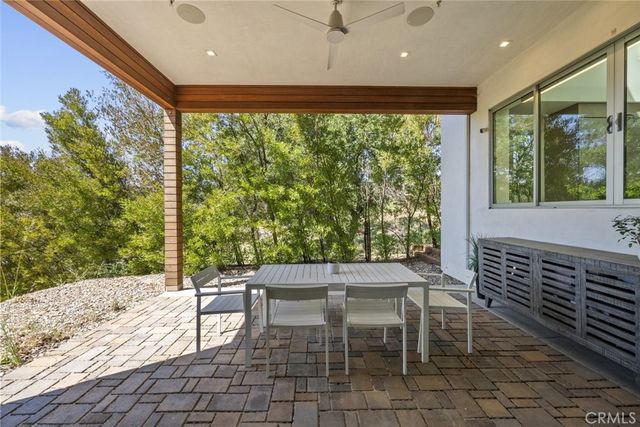 18177 Knoll Hill, Granada Hills, CA 91344