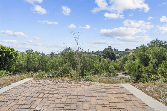 18177 Knoll Hill, Granada Hills, CA 91344