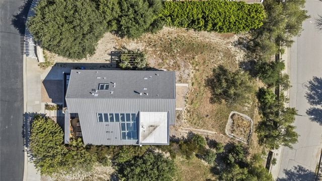 18177 Knoll Hill, Granada Hills, CA 91344