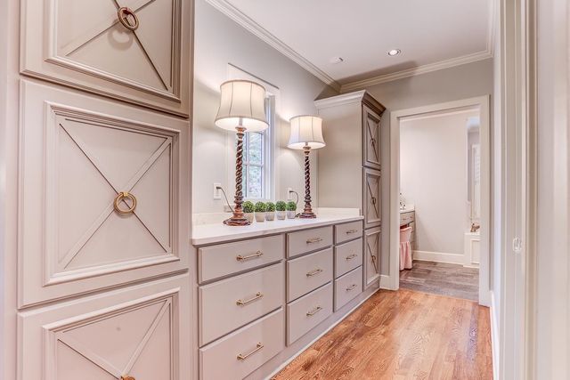 450 S GOODLETT ST, Memphis, TN 38117