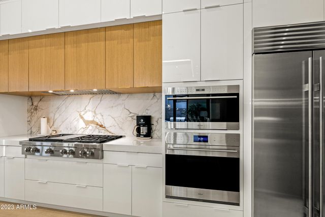 37200 N CAVE CREEK Road 1042, Scottsdale, AZ 85262