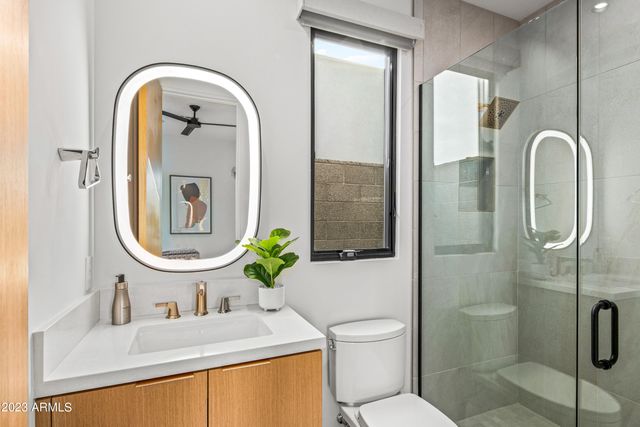 37200 N CAVE CREEK Road 1042, Scottsdale, AZ 85262