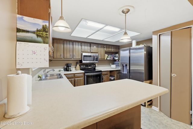 3 Richardson Ct, Frankfort, KY 40601