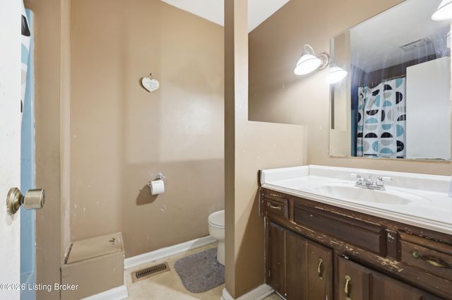 3 Richardson Ct, Frankfort, KY 40601