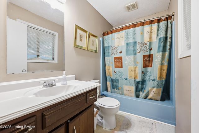 3 Richardson Ct, Frankfort, KY 40601