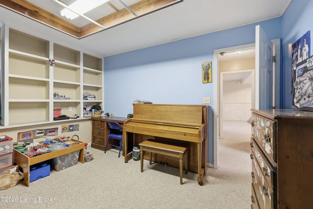 3 Richardson Ct, Frankfort, KY 40601
