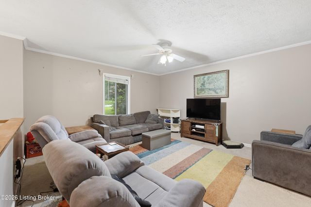 3 Richardson Ct, Frankfort, KY 40601