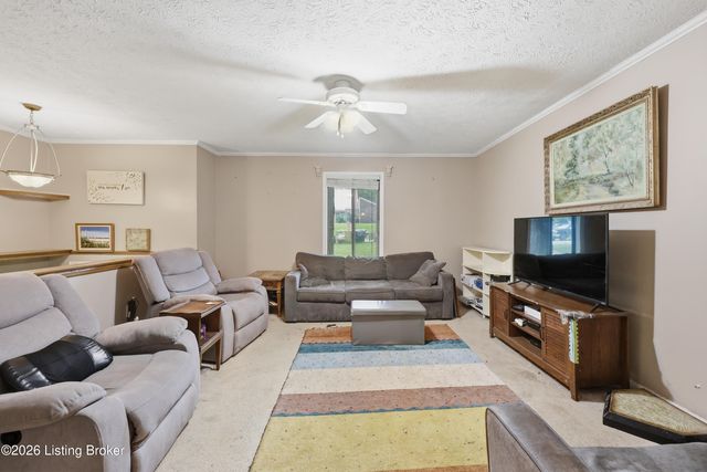 3 Richardson Ct, Frankfort, KY 40601