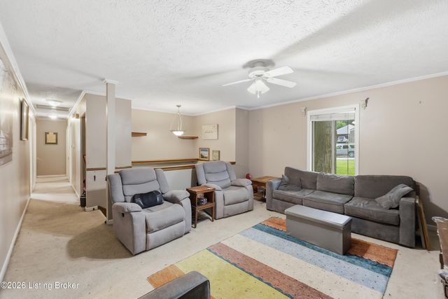 3 Richardson Ct, Frankfort, KY 40601