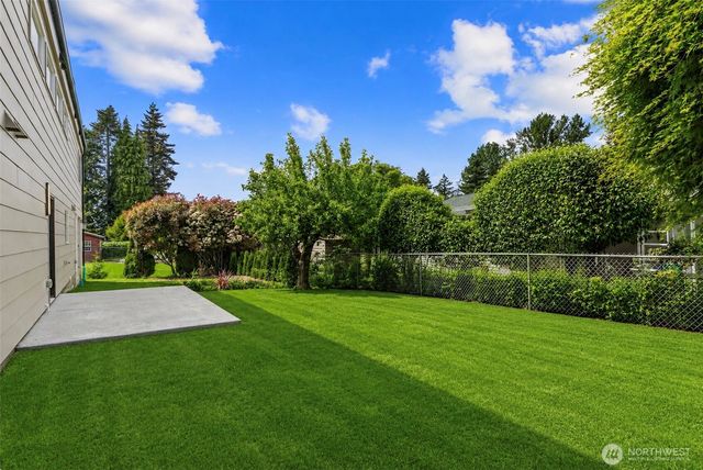 228 SW 183rd Street, Normandy Park, WA 98166