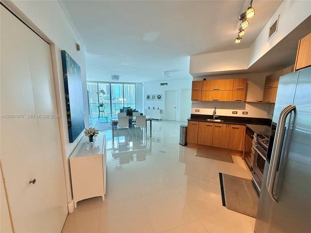 350 S Miami Avenue 1601, Miami, FL 33130