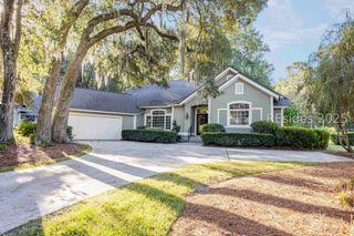 567 Colonial Dr, Hilton Head Island, SC 29926