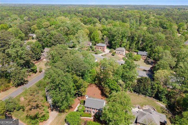 2124 Hawthorne Point, Marietta, GA 30062