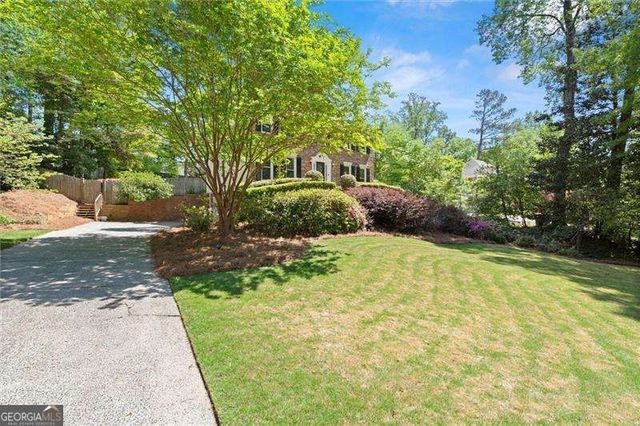2124 Hawthorne Point, Marietta, GA 30062