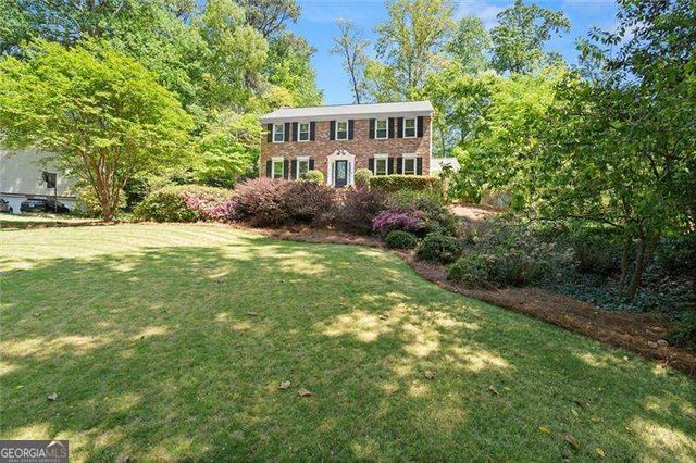 2124 Hawthorne Point, Marietta, GA 30062