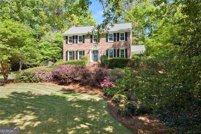 2124 Hawthorne Point, Marietta, GA 30062