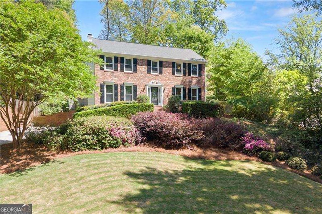 2124 Hawthorne Point, Marietta, GA 30062