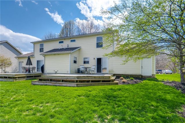 2325 Lakeside Drive, Lakemore, OH 44250