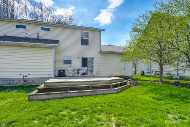 2325 Lakeside Drive, Lakemore, OH 44250