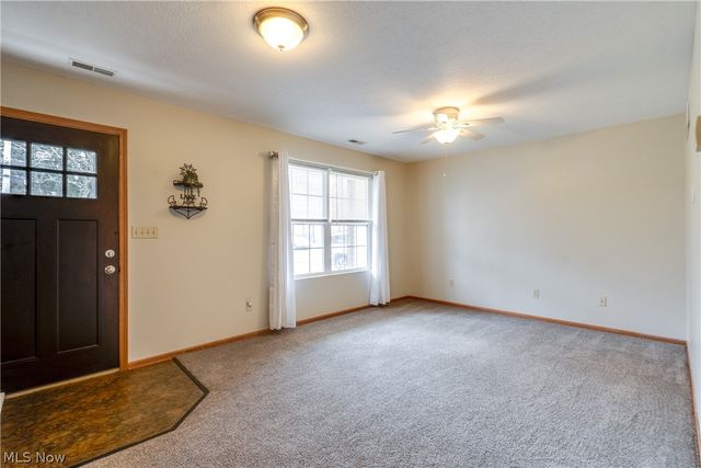 2325 Lakeside Drive, Lakemore, OH 44250