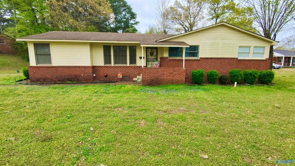 2115 NW Lynn Road, Huntsville, AL 35801