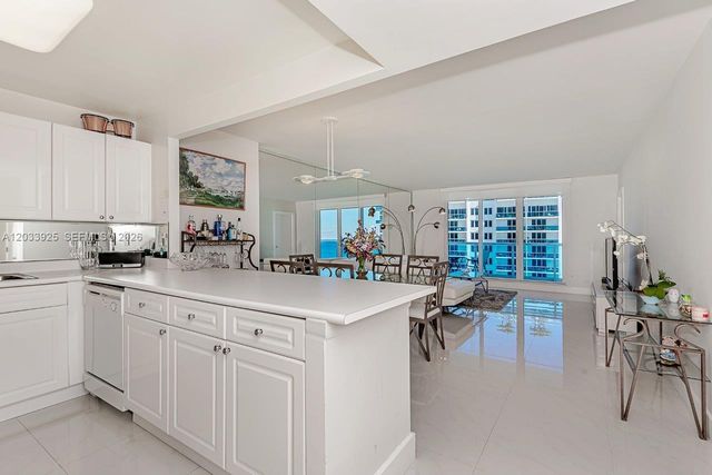 2301 Collins Ave 1416, Miami Beach, FL 33139