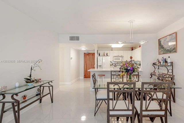 2301 Collins Ave 1416, Miami Beach, FL 33139