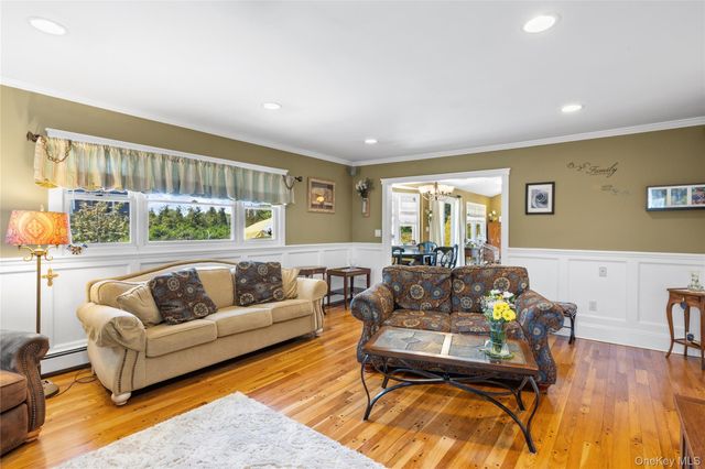 80 Palmer Drive, Sayville, NY 11782