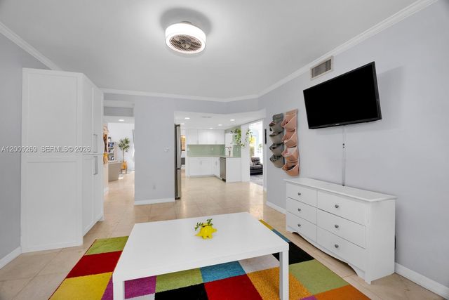 8900 SW 159th Ter, Palmetto Bay, FL 33157