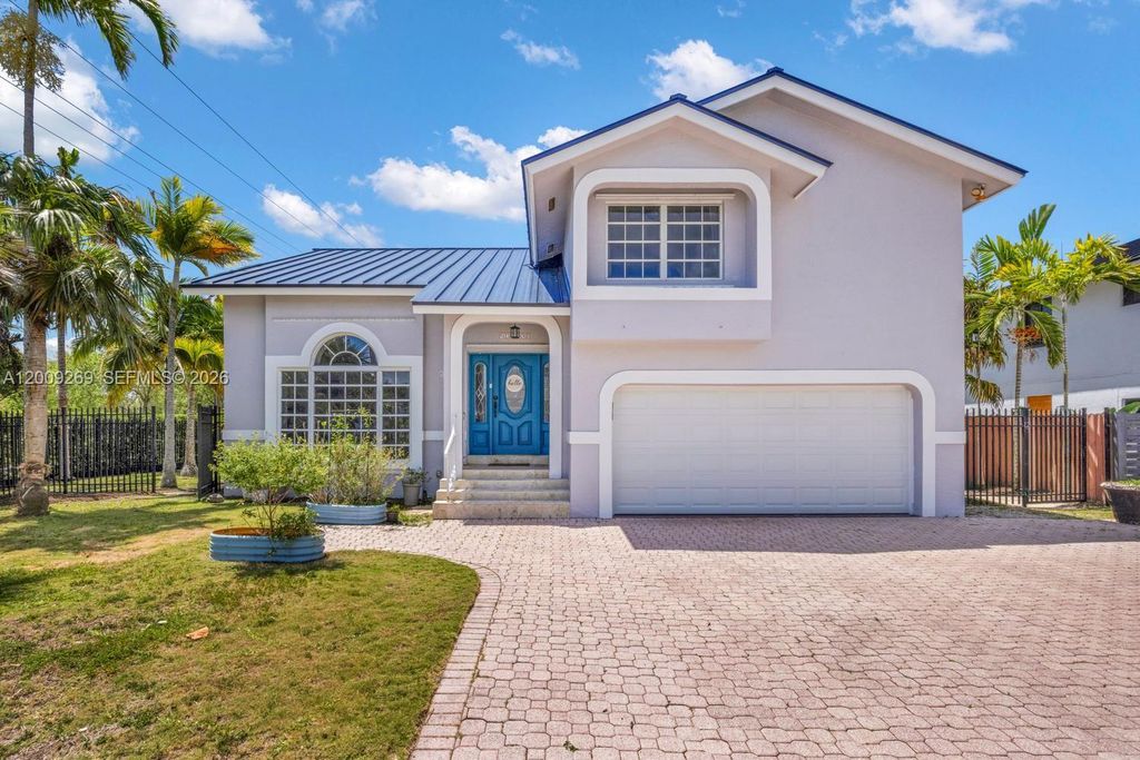 8900 SW 159th Ter, Palmetto Bay, FL 33157